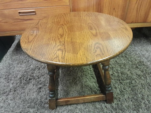 Round small oak coffee - round,